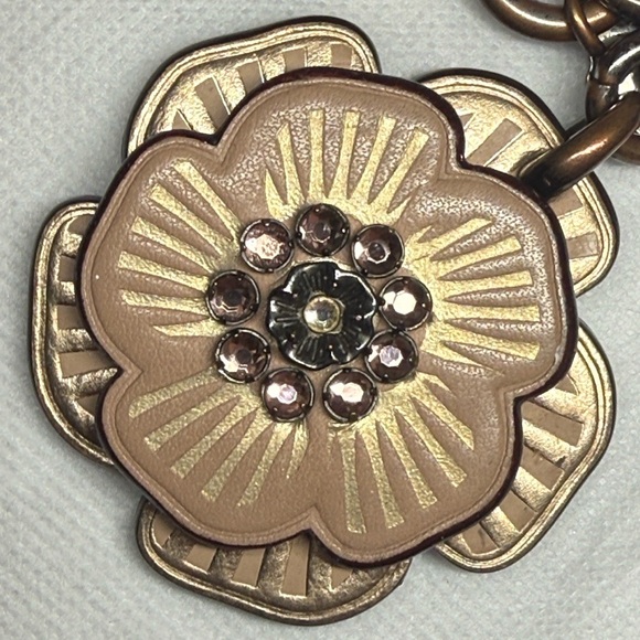 Coach “Tea Rose” Collection BagCharm Keychain Bronze Metal Hangtag and HDWRE - Picture 2 of 13
